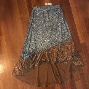 Porridge velvet mermaid skirt. SZ Small NWT